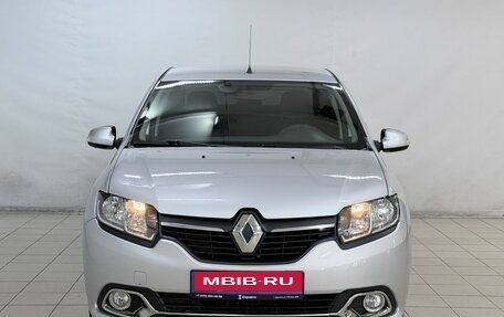 Renault Logan II, 2018 год, 710 000 рублей, 3 фотография