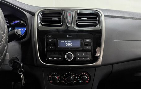 Renault Logan II, 2018 год, 710 000 рублей, 15 фотография