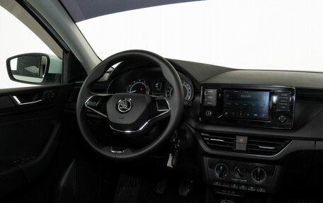 Skoda Rapid II, 2021 год, 1 490 000 рублей, 12 фотография