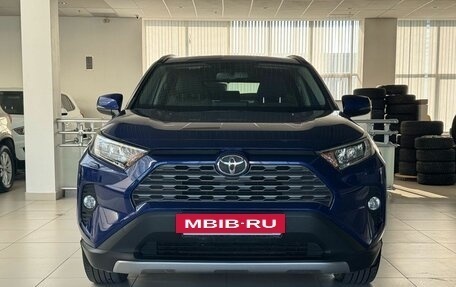 Toyota RAV4, 2021 год, 3 449 000 рублей, 2 фотография