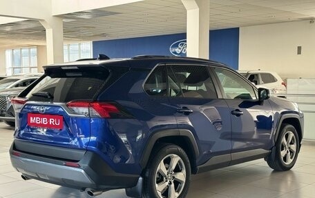 Toyota RAV4, 2021 год, 3 449 000 рублей, 4 фотография
