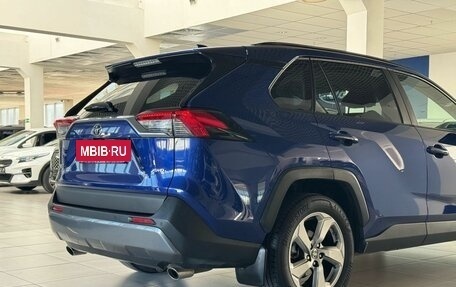 Toyota RAV4, 2021 год, 3 449 000 рублей, 8 фотография
