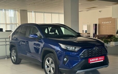 Toyota RAV4, 2021 год, 3 449 000 рублей, 3 фотография