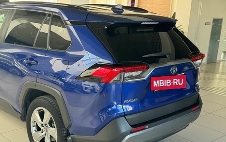 Toyota RAV4, 2021 год, 3 449 000 рублей, 7 фотография