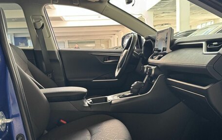 Toyota RAV4, 2021 год, 3 449 000 рублей, 27 фотография