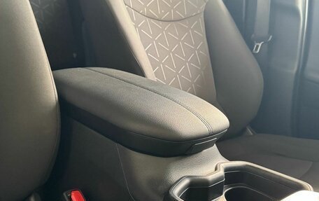 Toyota RAV4, 2021 год, 3 449 000 рублей, 28 фотография