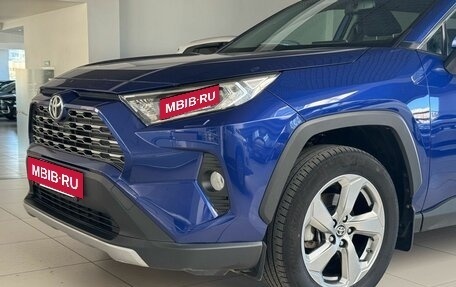 Toyota RAV4, 2021 год, 3 449 000 рублей, 10 фотография