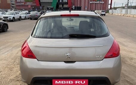 Peugeot 308 II, 2011 год, 570 000 рублей, 2 фотография