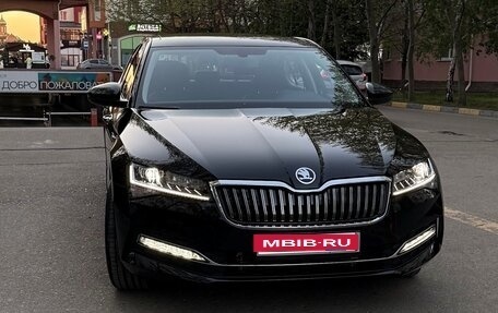 Skoda Superb III рестайлинг, 2025 год, 3 250 000 рублей, 1 фотография