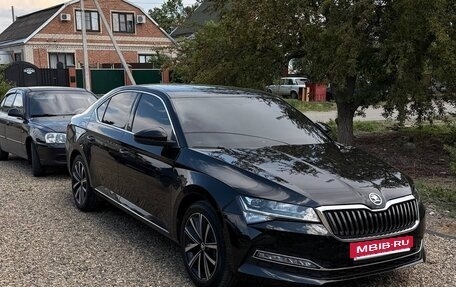 Skoda Superb III рестайлинг, 2025 год, 3 250 000 рублей, 3 фотография