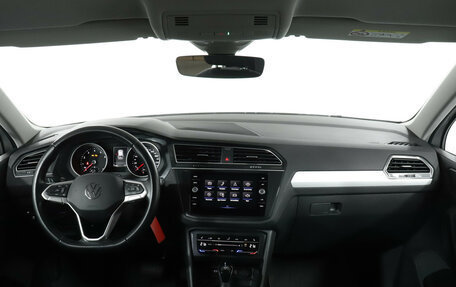 Volkswagen Tiguan II, 2021 год, 2 649 000 рублей, 5 фотография