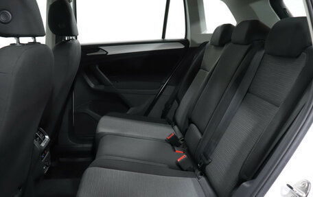 Volkswagen Tiguan II, 2021 год, 2 649 000 рублей, 8 фотография