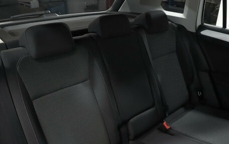 Volkswagen Tiguan II, 2021 год, 2 649 000 рублей, 9 фотография