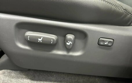 Toyota Land Cruiser Prado 120 рестайлинг, 2008 год, 2 800 000 рублей, 8 фотография