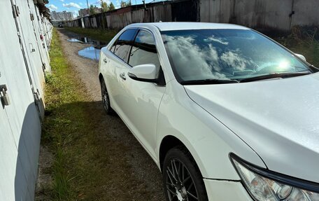 Toyota Camry, 2014 год, 2 100 000 рублей, 4 фотография