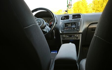 Volkswagen Polo VI (EU Market), 2018 год, 1 050 000 рублей, 14 фотография