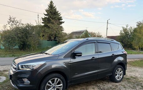 Ford Kuga III, 2018 год, 1 800 000 рублей, 2 фотография