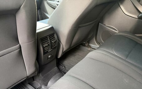 Ford Kuga III, 2018 год, 1 800 000 рублей, 12 фотография