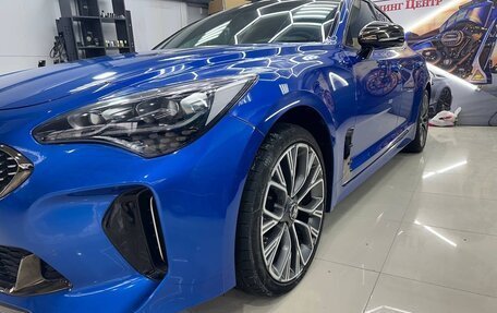 KIA Stinger I, 2018 год, 2 750 000 рублей, 2 фотография