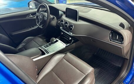 KIA Stinger I, 2018 год, 2 750 000 рублей, 15 фотография