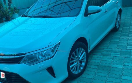 Toyota Camry, 2015 год, 1 400 000 рублей, 2 фотография