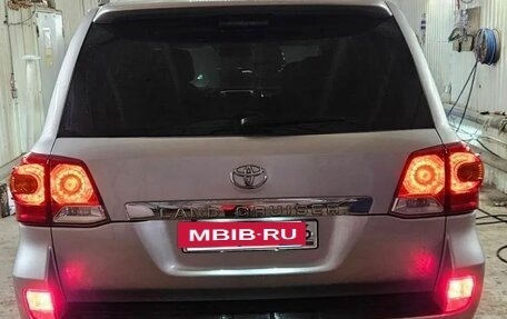 Toyota Land Cruiser 200, 2011 год, 3 250 000 рублей, 4 фотография