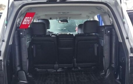 Toyota Land Cruiser 200, 2011 год, 3 250 000 рублей, 5 фотография