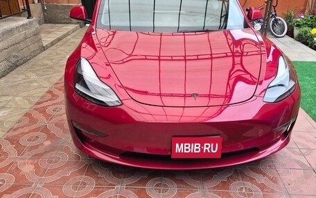 Tesla Model 3 I, 2021 год, 3 000 000 рублей, 1 фотография