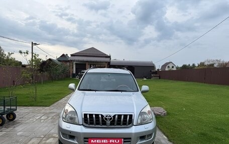 Toyota Land Cruiser Prado 120 рестайлинг, 2006 год, 2 850 000 рублей, 8 фотография