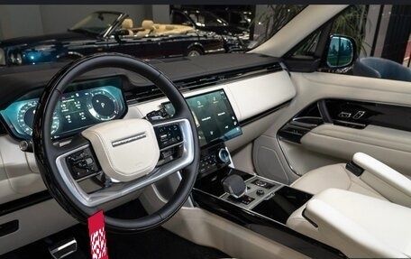 Land Rover Range Rover IV рестайлинг, 2023 год, 18 900 000 рублей, 4 фотография