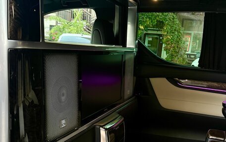 Toyota Alphard III, 2019 год, 19 фотография
