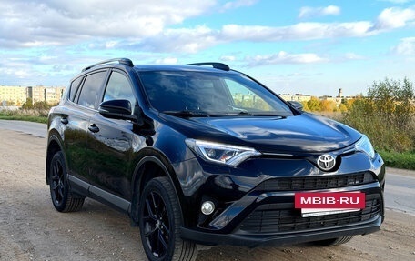 Toyota RAV4, 2019 год, 2 980 000 рублей, 2 фотография