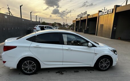 Hyundai Solaris II рестайлинг, 2015 год, 850 000 рублей, 7 фотография