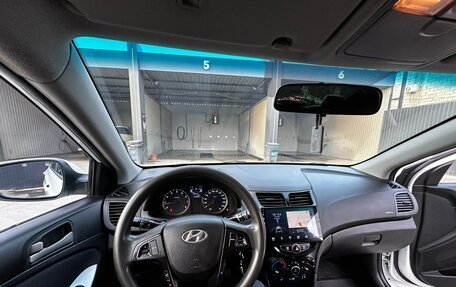 Hyundai Solaris II рестайлинг, 2015 год, 850 000 рублей, 11 фотография