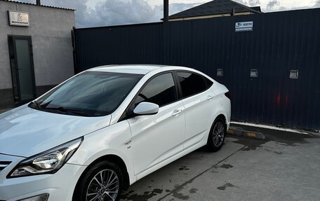 Hyundai Solaris II рестайлинг, 2015 год, 850 000 рублей, 9 фотография