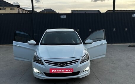 Hyundai Solaris II рестайлинг, 2015 год, 850 000 рублей, 5 фотография