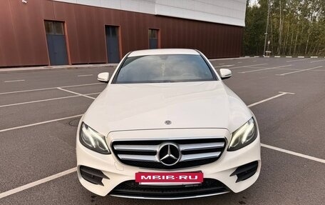 Mercedes-Benz E-Класс, 2018 год, 3 400 000 рублей, 3 фотография