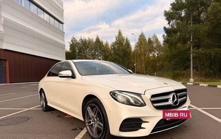 Mercedes-Benz E-Класс, 2018 год, 3 400 000 рублей, 11 фотография