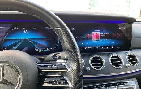 Mercedes-Benz E-Класс, 2020 год, 4 800 000 рублей, 9 фотография