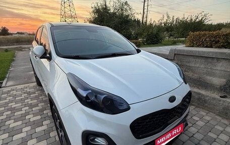 KIA Sportage IV рестайлинг, 2020 год, 2 550 000 рублей, 3 фотография