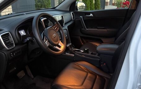 KIA Sportage IV рестайлинг, 2020 год, 2 550 000 рублей, 10 фотография