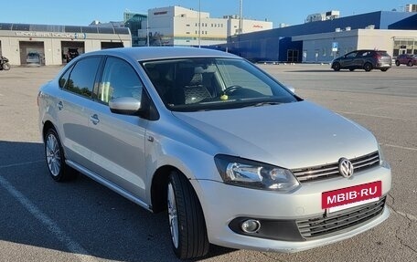Volkswagen Polo VI (EU Market), 2012 год, 560 000 рублей, 2 фотография