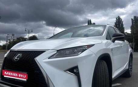 Lexus RX IV рестайлинг, 2019 год, 5 500 000 рублей, 3 фотография