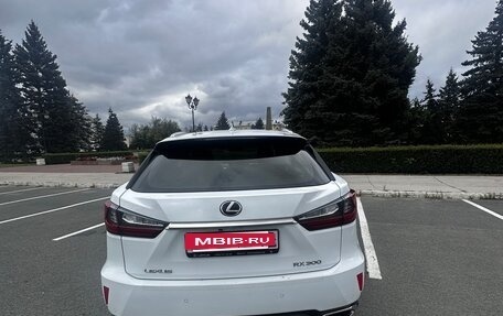 Lexus RX IV рестайлинг, 2019 год, 5 500 000 рублей, 11 фотография