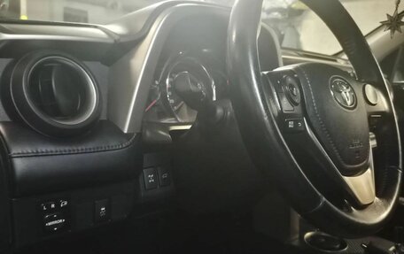 Toyota RAV4, 2013 год, 1 950 000 рублей, 3 фотография