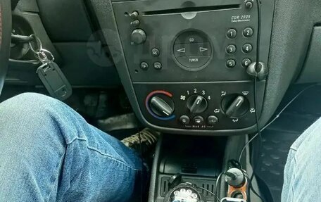 Opel Corsa C рестайлинг, 2001 год, 206 000 рублей, 6 фотография