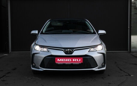 Toyota Corolla, 2022 год, 1 980 000 рублей, 2 фотография