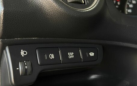 KIA Carens III (RP), 2010 год, 799 900 рублей, 11 фотография