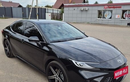 Toyota Camry, 2024 год, 3 950 000 рублей, 3 фотография