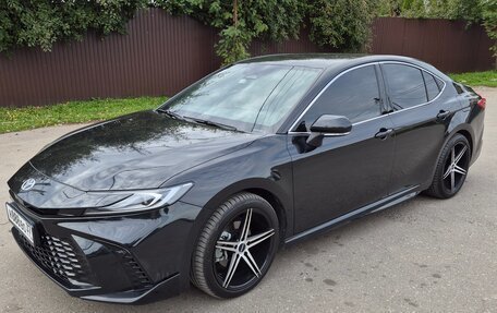 Toyota Camry, 2024 год, 3 950 000 рублей, 4 фотография